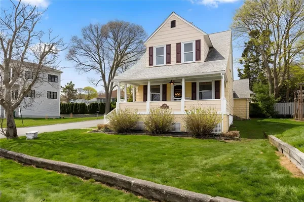 $799,900 | 29 Burnett Road, Warwick, RI 02889