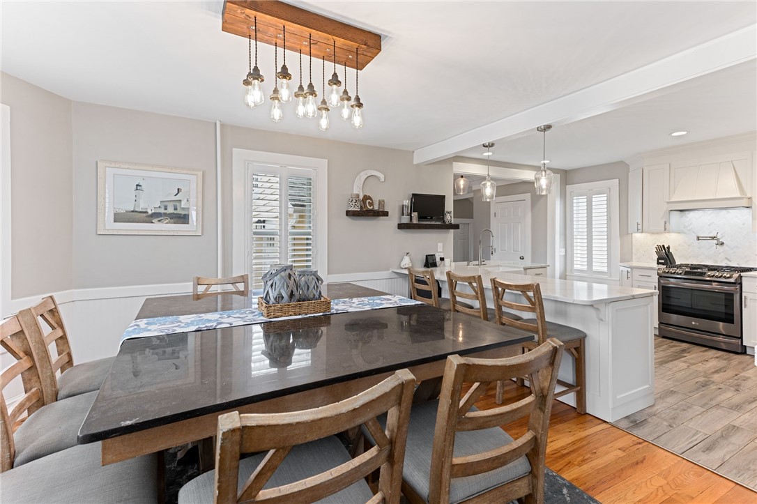 29 Burnett Road Warwick, RI 02889 - Photo 14 of 49