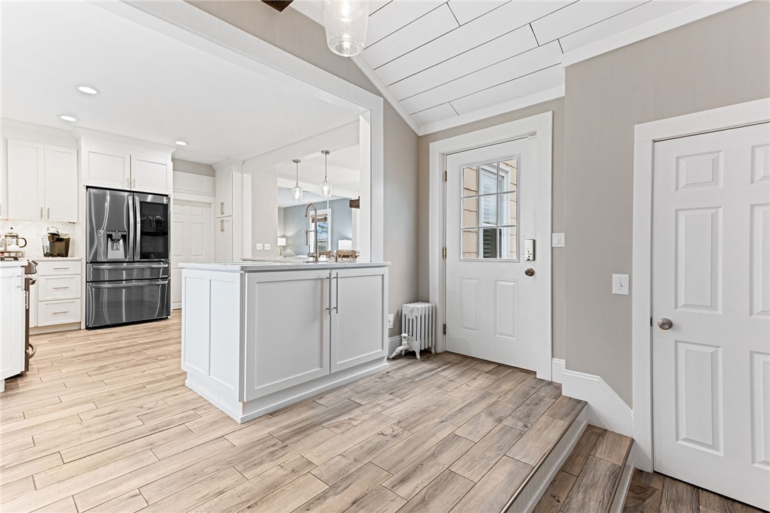 29 Burnett Road Warwick, RI 02889 - Photo 22 of 49