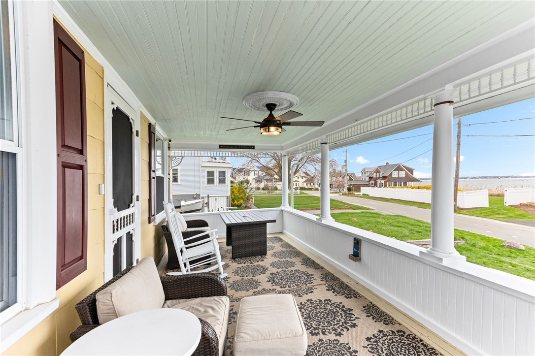 29 Burnett Road Warwick, RI 02889 - Photo 3 of 49