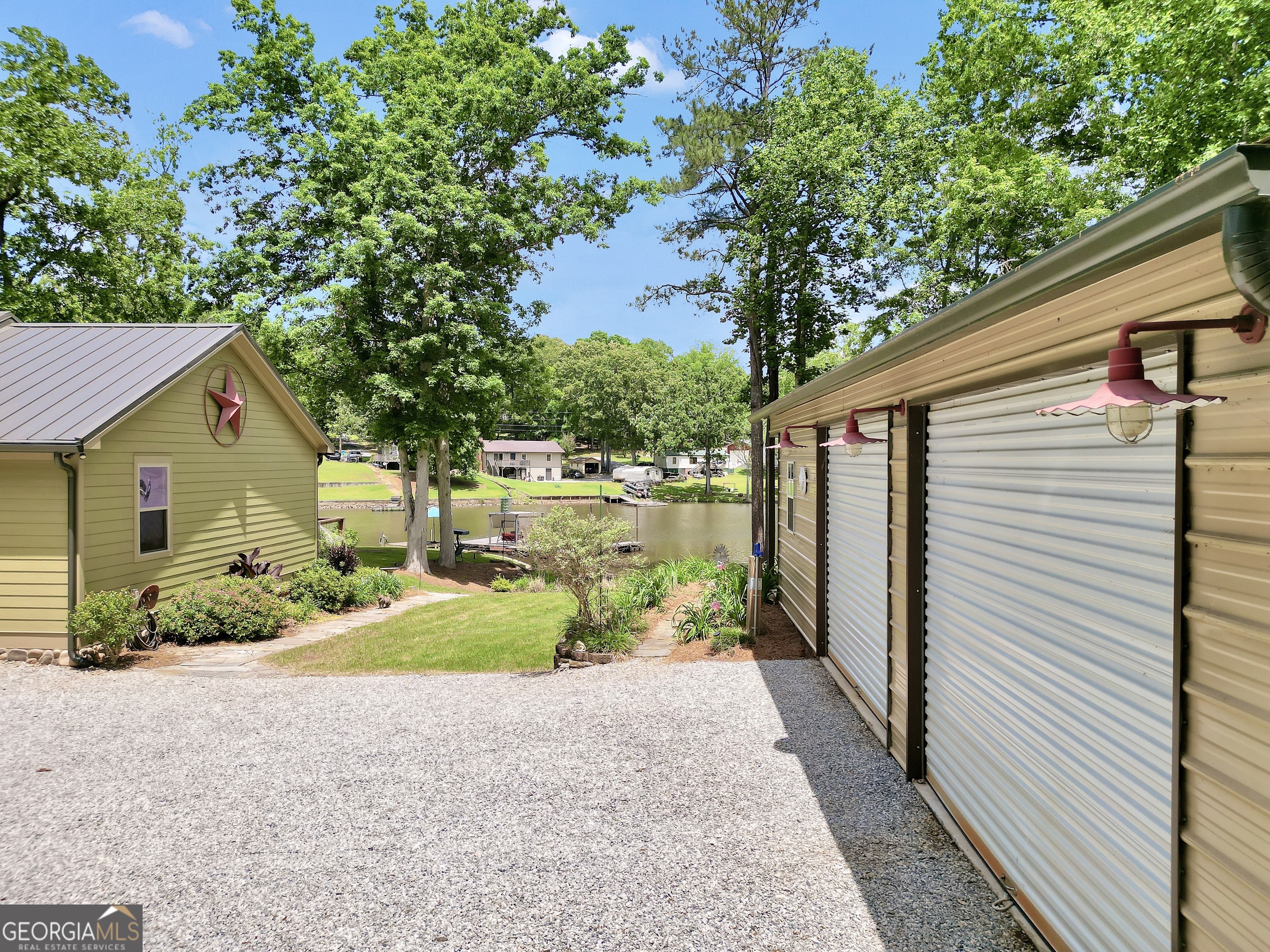 184 Bradley Road Jackson, GA 30233 - Photo 8 of 90