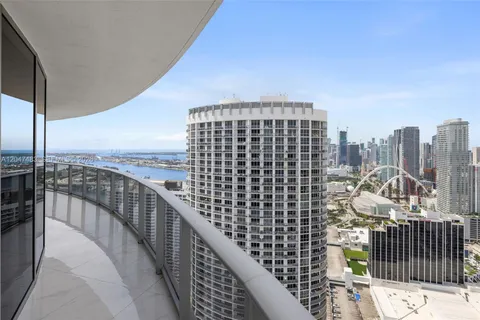 $1,000,000 | 488 Northeast 18th Street, Unit 4900, Miami, FL 33132