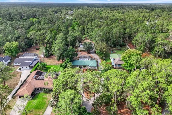 $999,999 | 5248 Coral Wood Drive, Naples, FL 34119