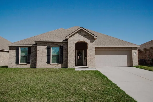 $224,900 | 3247 Snowy Egret Drive, Lake Charles, LA 70615
