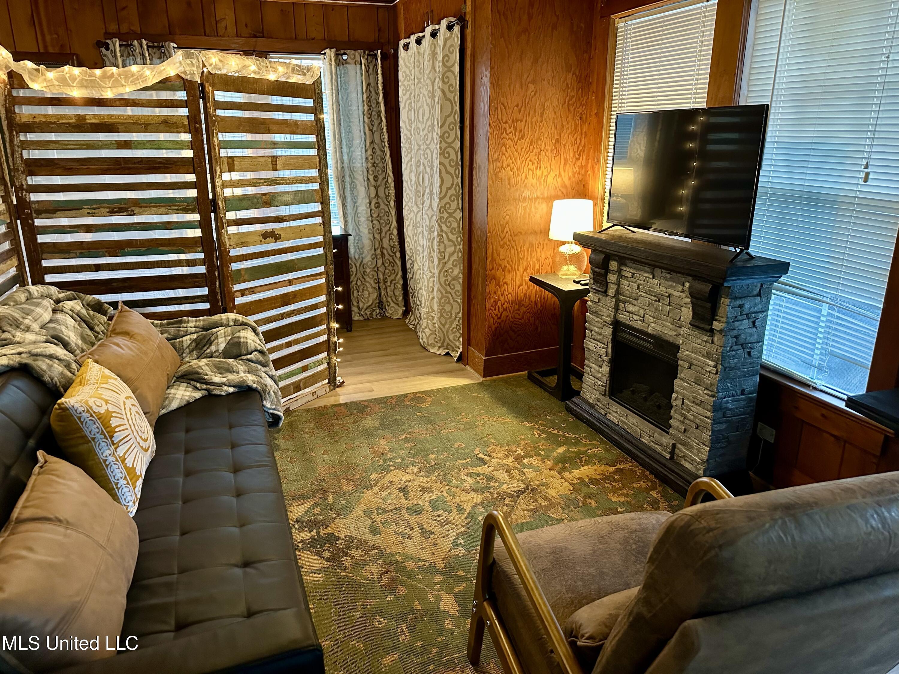 4022 North State Street Jackson, MS 39206 - Photo 2 of 14 IMG_6784