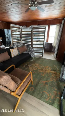 $1,400 | 4022 North State Street, Jackson, MS 39206