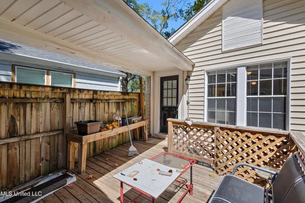 $1,400 | 4022 North State Street, Jackson, MS 39206