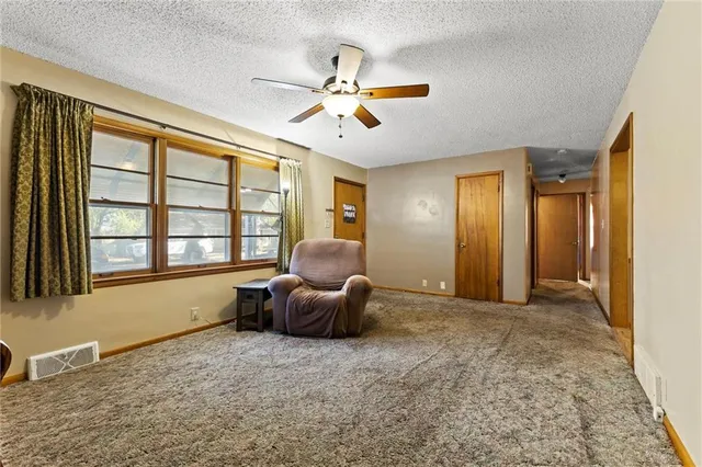 $299,000 | 237 North Blake Street, Olathe, KS 66061