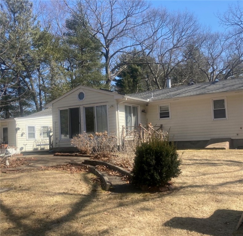 25 Oakridge Road Scituate, RI 02857 - Photo 15 of 16 fenced in rear yard