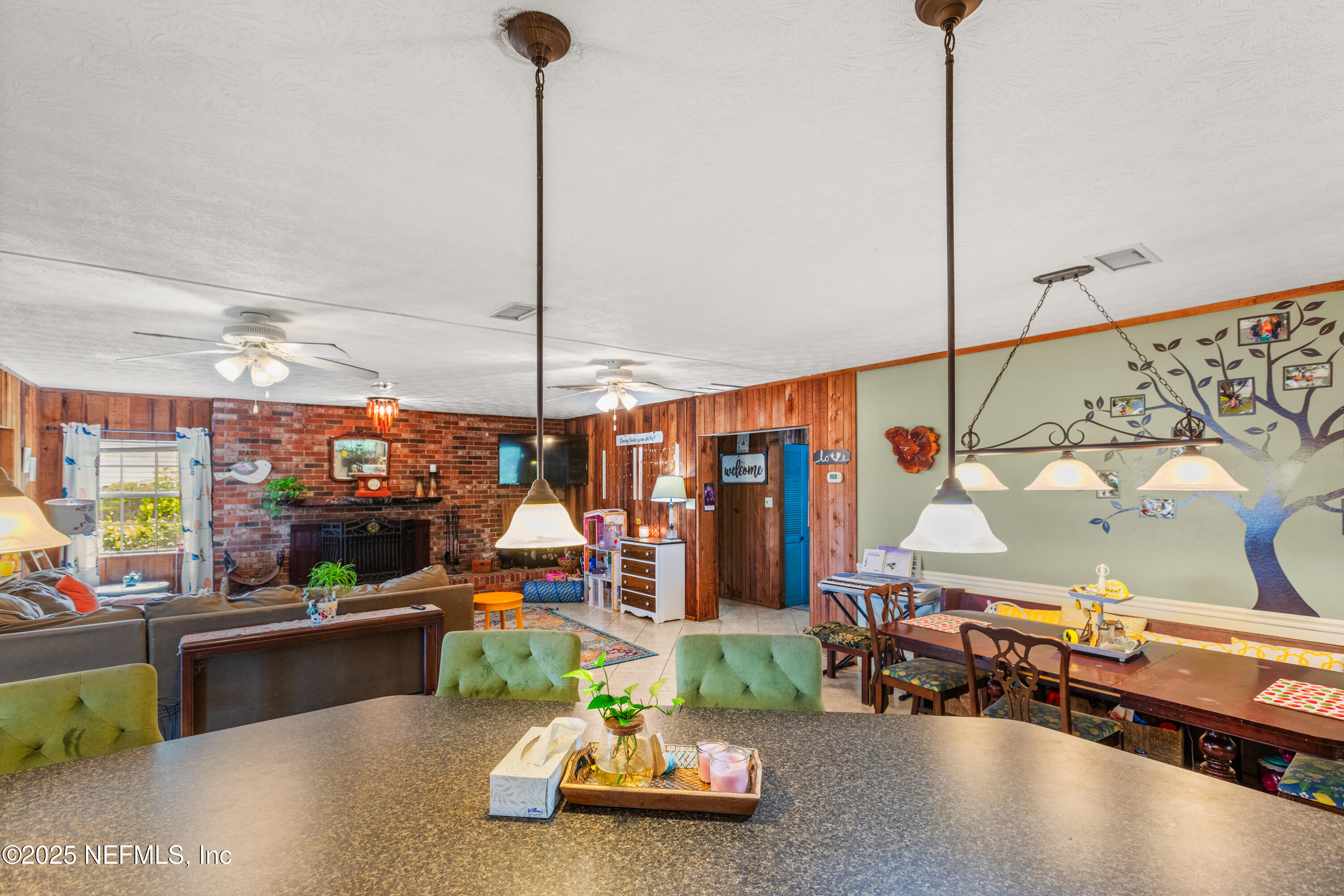 5915 White Sands Road Keystone Heights, FL 32656 - Photo 14 of 47 a room with lots of gym equipment