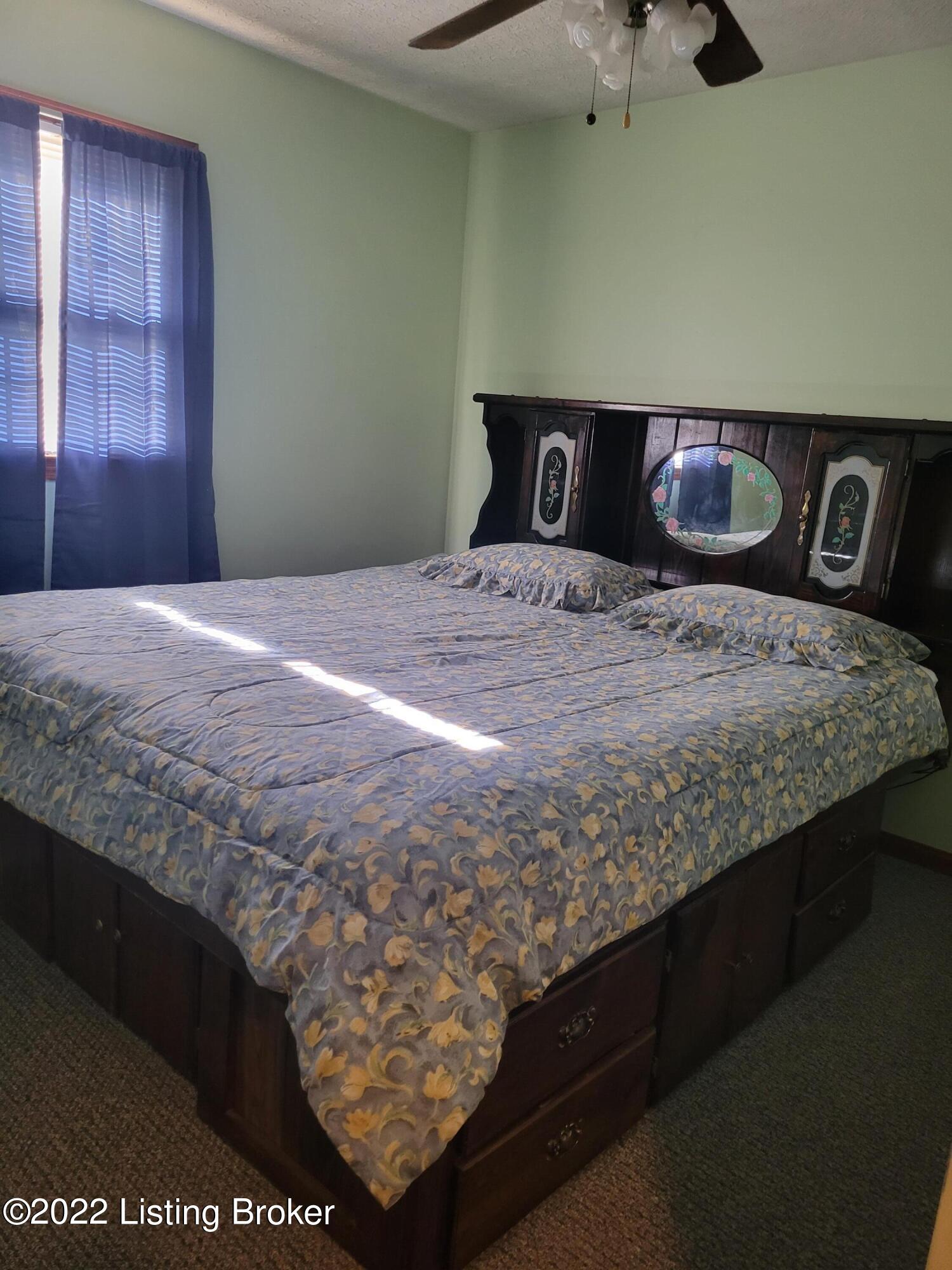 108 Chillicoop Road Shepherdsville, KY 40165 - Photo 9 of 22 20221122_135015