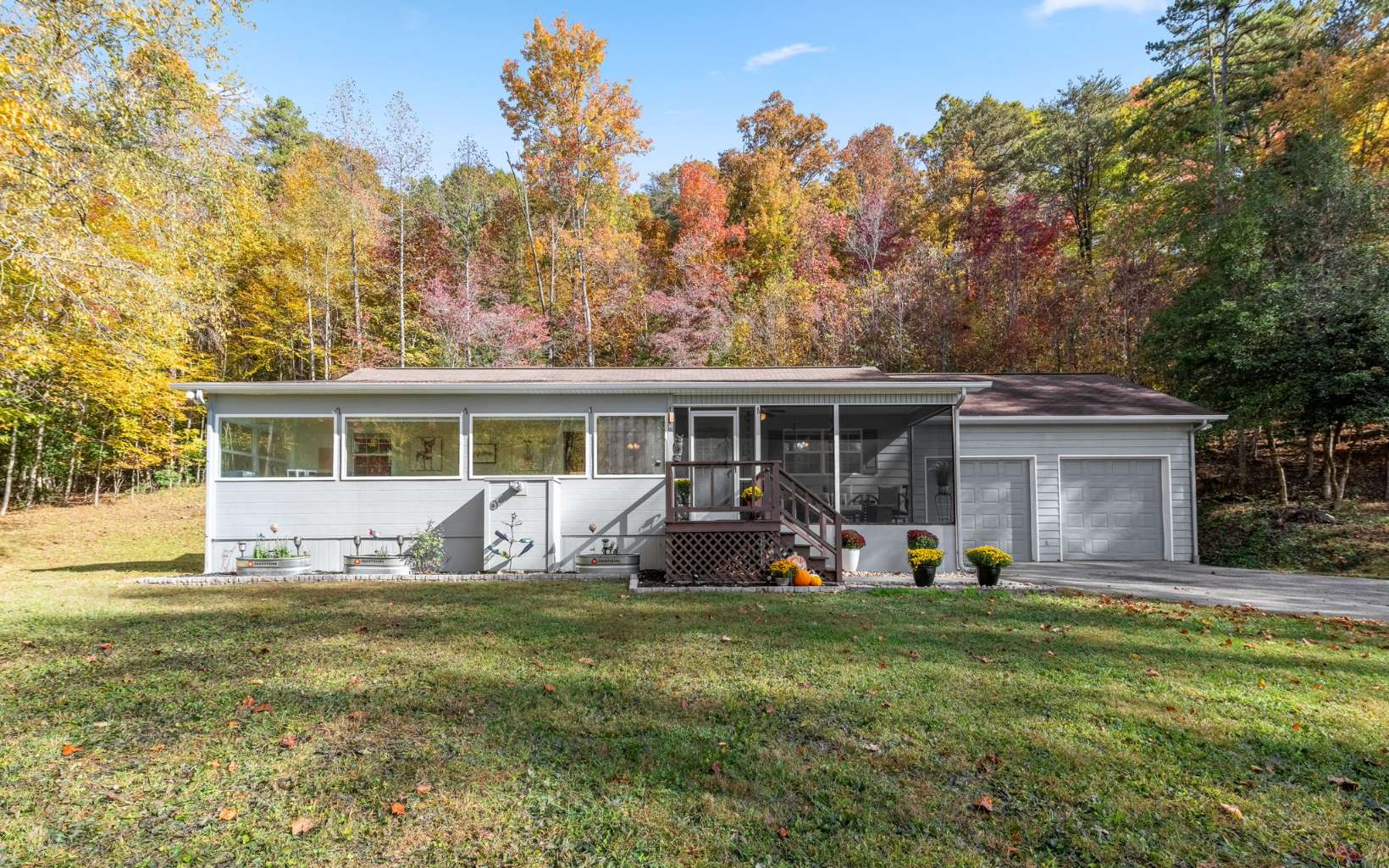 2295 Lovingood Road Hiawassee, GA 30546 - Photo 1 of 49 Main View