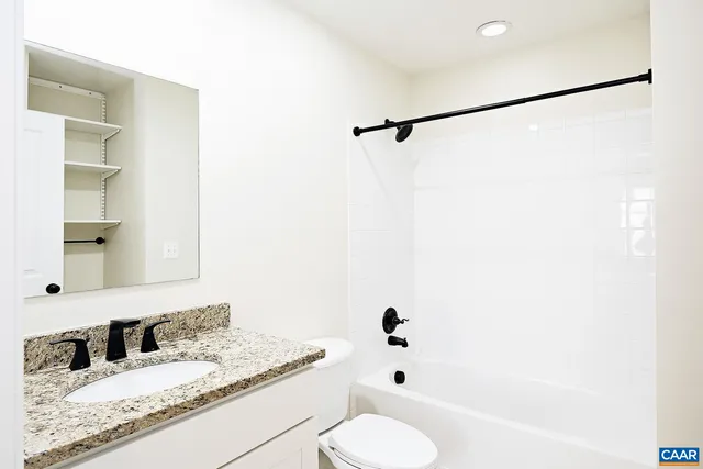 $2,475 | 202 Lankford Avenue, Charlottesville, VA 22902