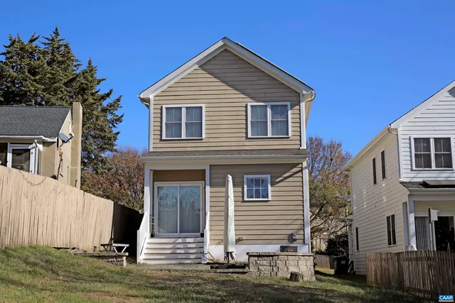 $2,475 | 202 Lankford Avenue, Charlottesville, VA 22902
