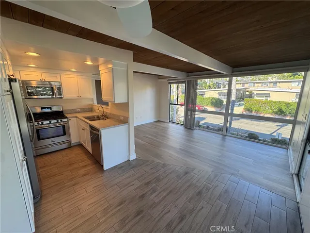 $3,200 | 280 Aster Street, Unit 5, Laguna Beach, CA 92651