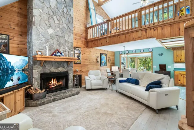 $499,500 | 230 Pinners Point, Unit 61, Hayesville, NC 28904