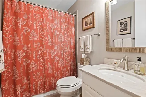 $649,000 | 4950 Central Street, Unit 306, Kansas City, MO 64112