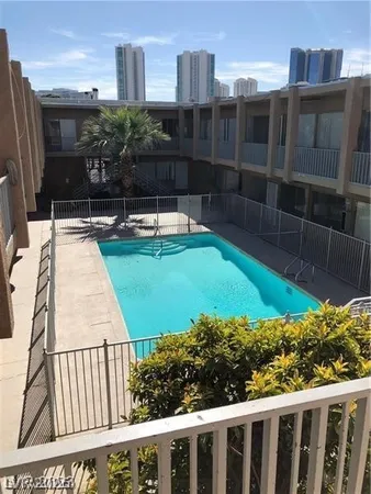 $1,300 | 539 East St Louis Avenue, Unit 206, Las Vegas, NV 89104