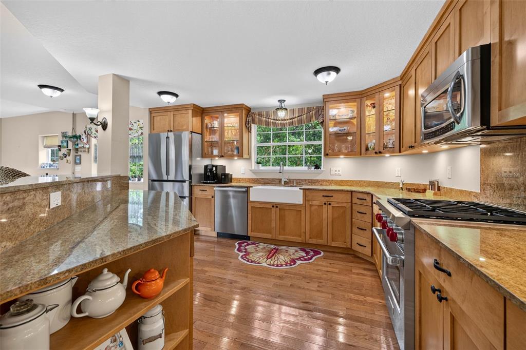 322 Roebling Road South Belleair, FL 33756 - Photo 8 of 46