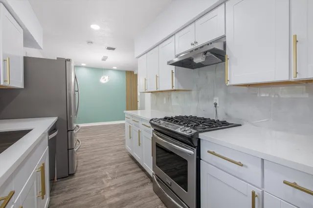 $229,800 | 2922 Knotty Oaks Trail, Houston, TX 77045