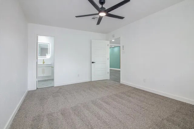 $229,800 | 2922 Knotty Oaks Trail, Houston, TX 77045