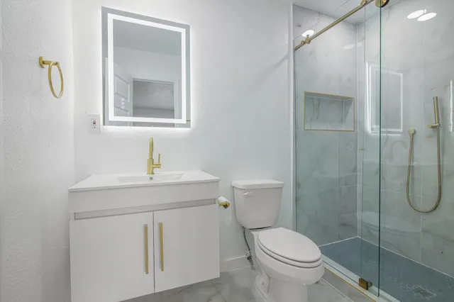 $229,800 | 2922 Knotty Oaks Trail, Houston, TX 77045