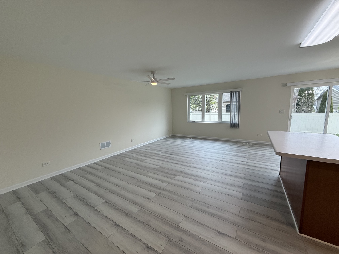 922 West Bergera Road Braidwood, IL 60408 - Photo 3 of 18