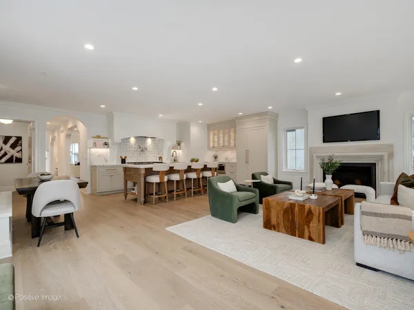 $2,000,000 | 3732 North Lowell Avenue, Chicago, IL 60641