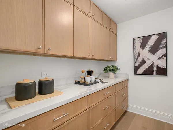 $2,000,000 | 3732 North Lowell Avenue, Chicago, IL 60641