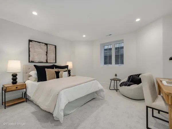 $2,000,000 | 3732 North Lowell Avenue, Chicago, IL 60641