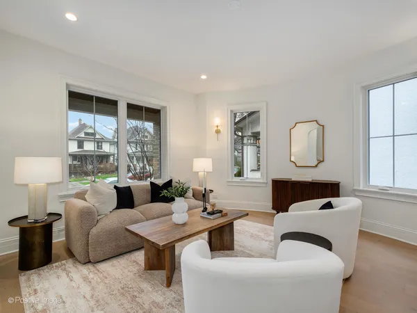 $2,000,000 | 3732 North Lowell Avenue, Chicago, IL 60641