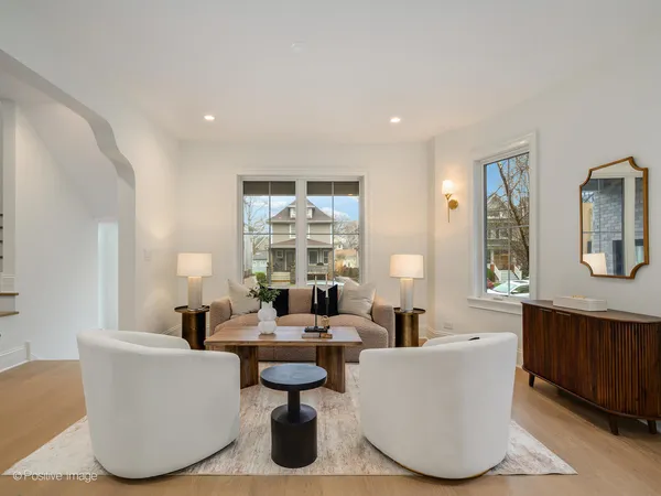 $2,000,000 | 3732 North Lowell Avenue, Chicago, IL 60641