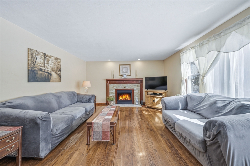 6 Lenway Road Newbury, MA 01922 - Photo 8 of 42 Gallery Image 8