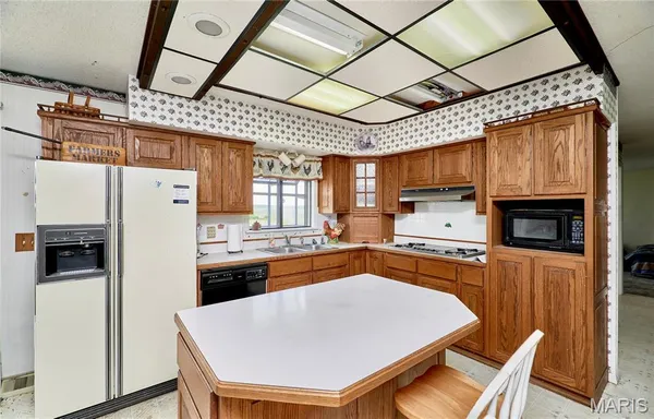 $275,000 | 339 White Road, Hawk Point, MO 63349