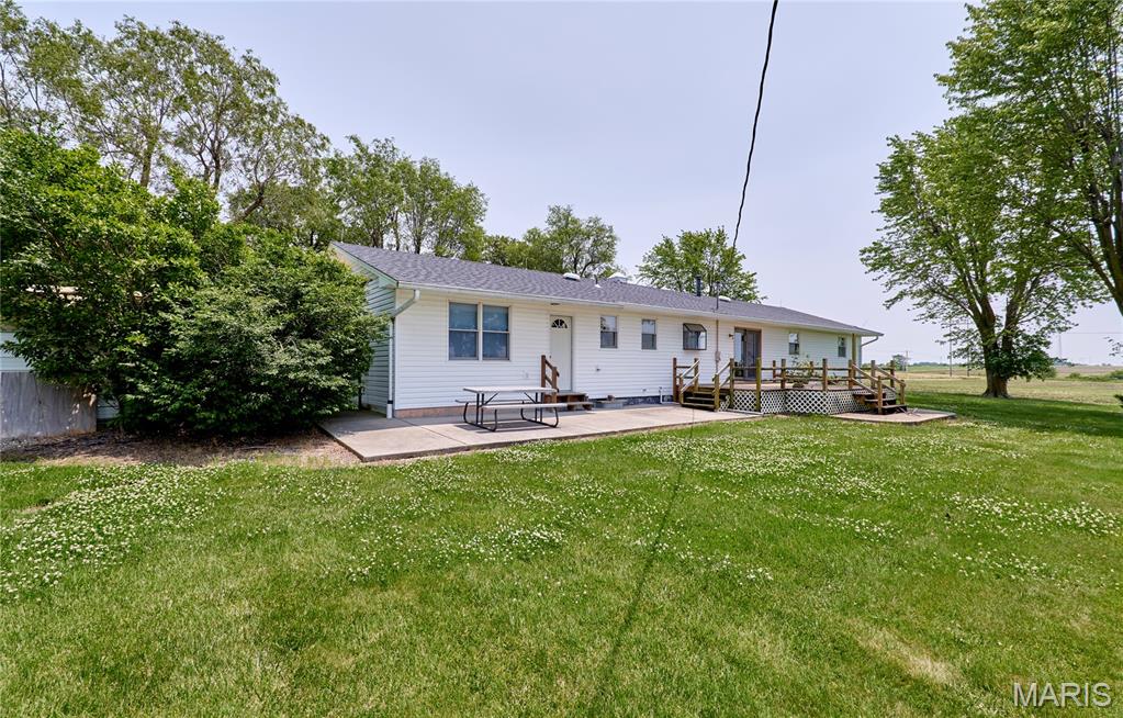 339 White Road Hawk Point, MO 63349 - Photo 22 of 37