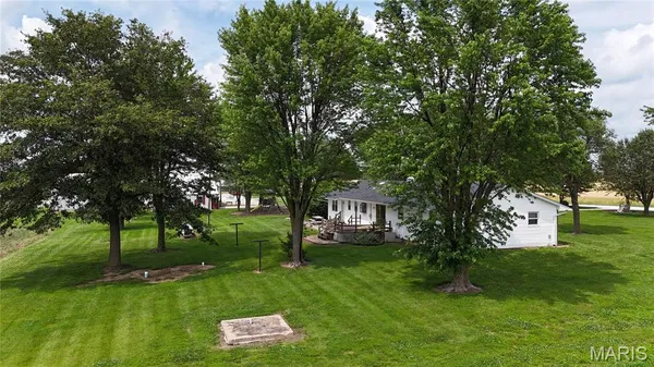 $275,000 | 339 White Road, Hawk Point, MO 63349