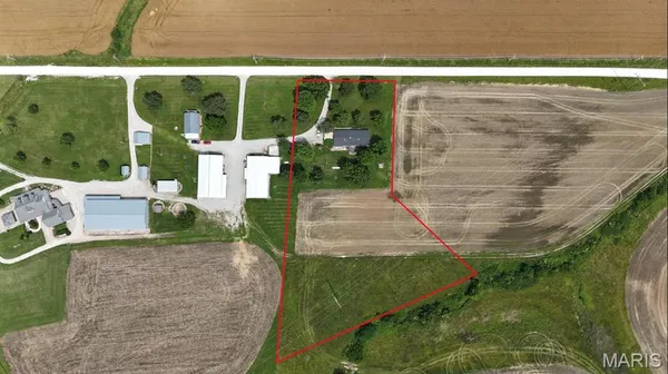 $275,000 | 339 White Road, Hawk Point, MO 63349