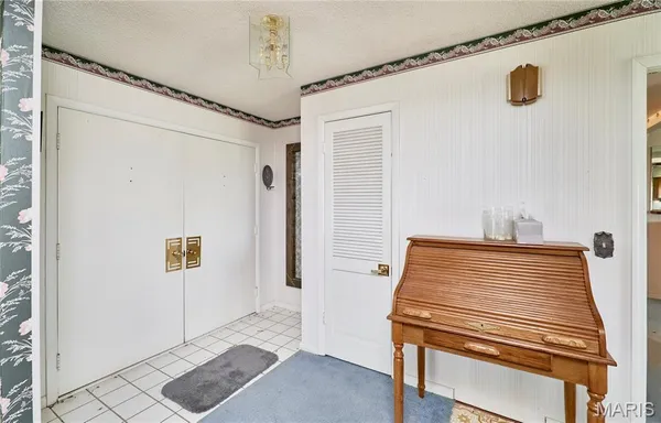 $275,000 | 339 White Road, Hawk Point, MO 63349