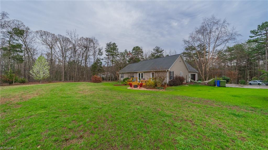 848 Embler Road Lexington, NC 27292 - Photo 5 of 23