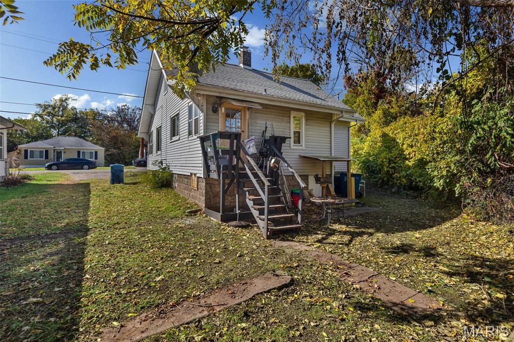 607 Milton Road Alton, IL 62002 - Photo 3 of 22