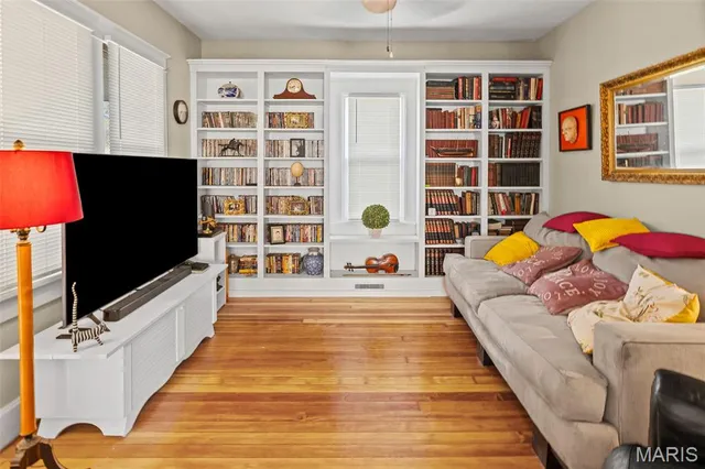 $146,000 | 607 Milton Road, Alton, IL 62002