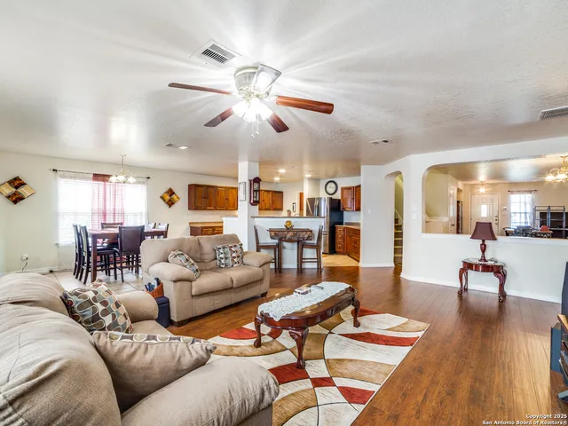 $370,000 | 212 Springtree Trail, Cibolo, TX 78108