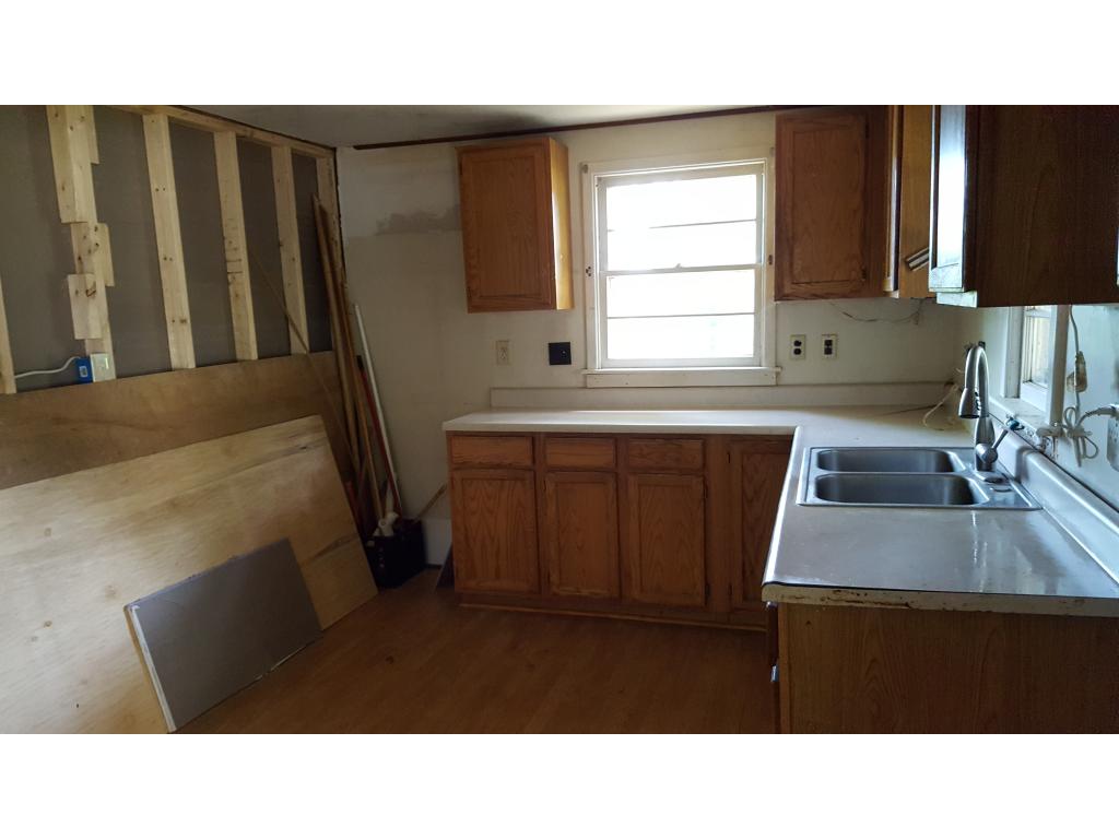 15 Goodyear Avenue Springfield, VT 05156 - Photo 4 of 8