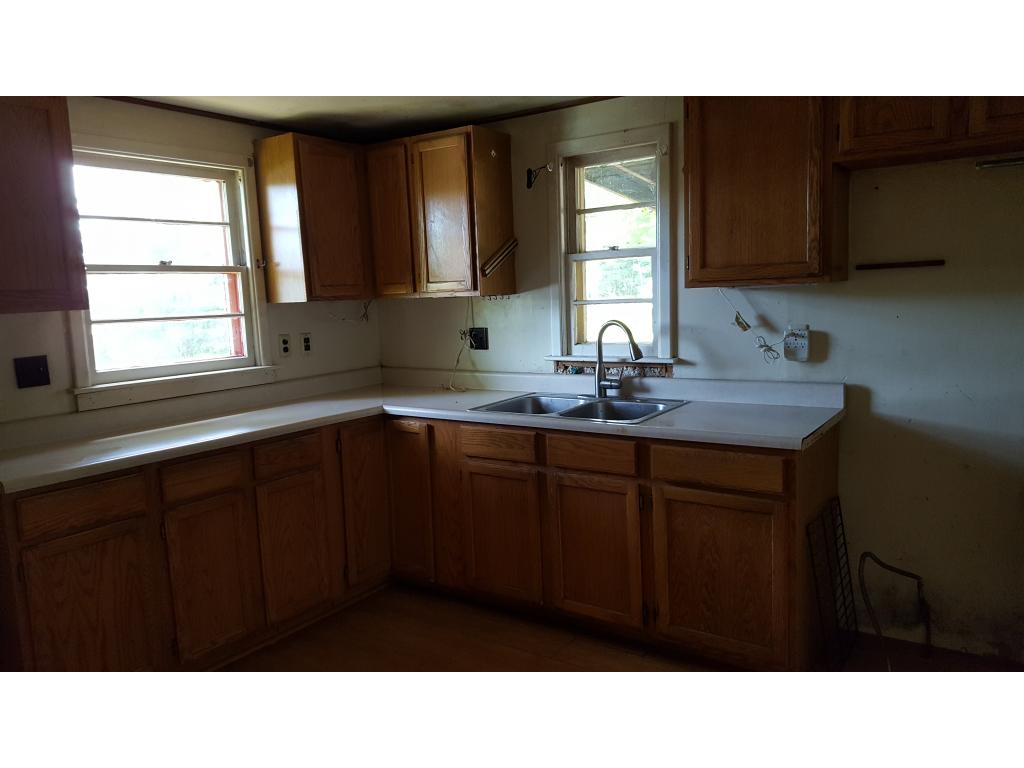 15 Goodyear Avenue Springfield, VT 05156 - Photo 5 of 8