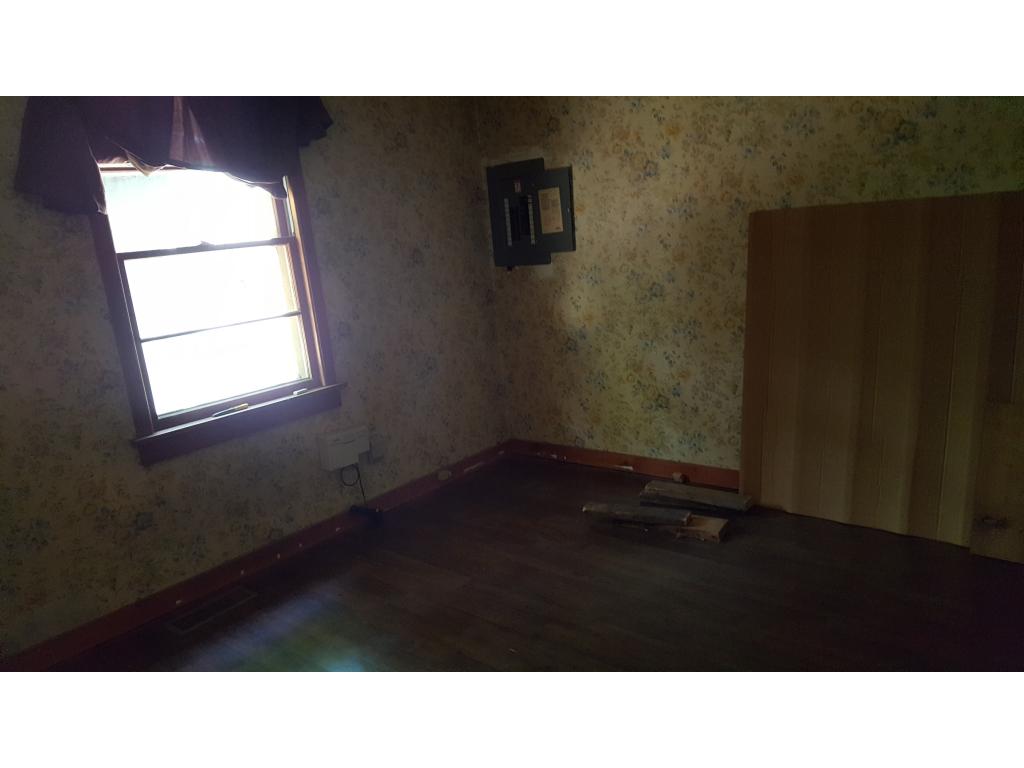 15 Goodyear Avenue Springfield, VT 05156 - Photo 8 of 8