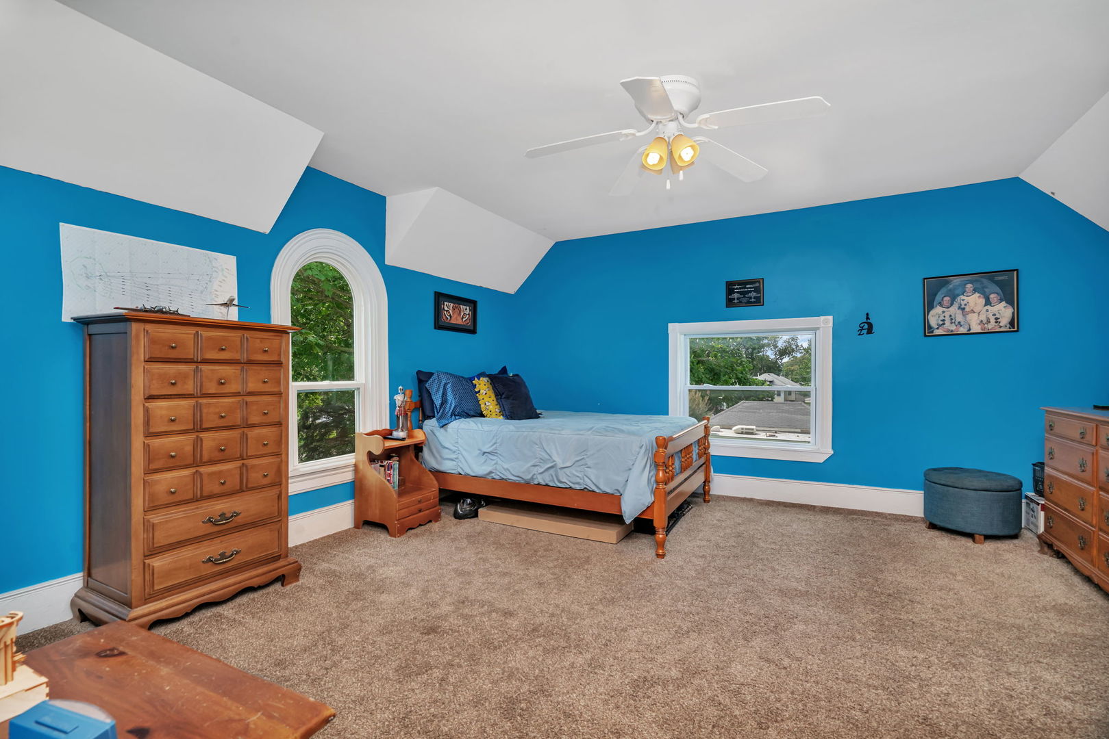 313 East George Street Odell, IL 60460 - Photo 39 of 44 a bedroom with a bunk bed and a table