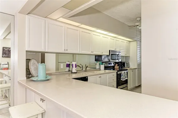 $11,400 | 1135 Gulf Of Mexico Drive, Unit 504, Longboat Key, FL 34228