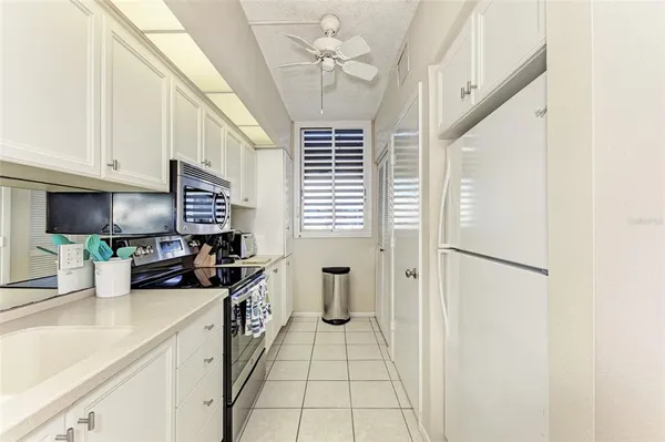$11,400 | 1135 Gulf Of Mexico Drive, Unit 504, Longboat Key, FL 34228