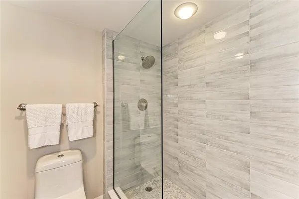 $11,400 | 1135 Gulf Of Mexico Drive, Unit 504, Longboat Key, FL 34228