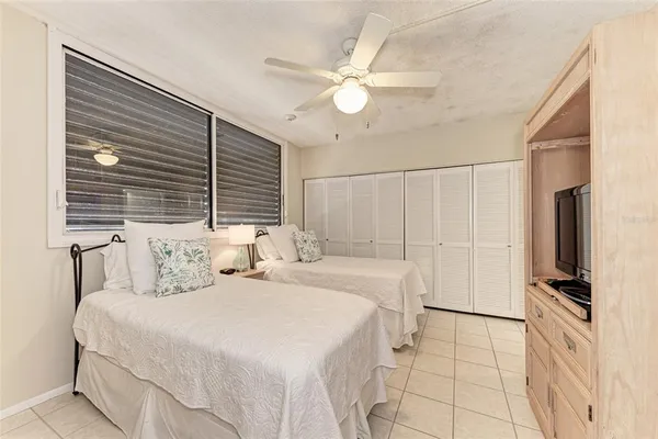 $11,400 | 1135 Gulf Of Mexico Drive, Unit 504, Longboat Key, FL 34228